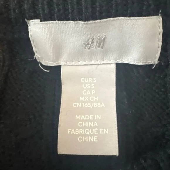 Black Cable Knit Crewneck Sweater | Size Small | Oversized Fit - Picture 6 of 8